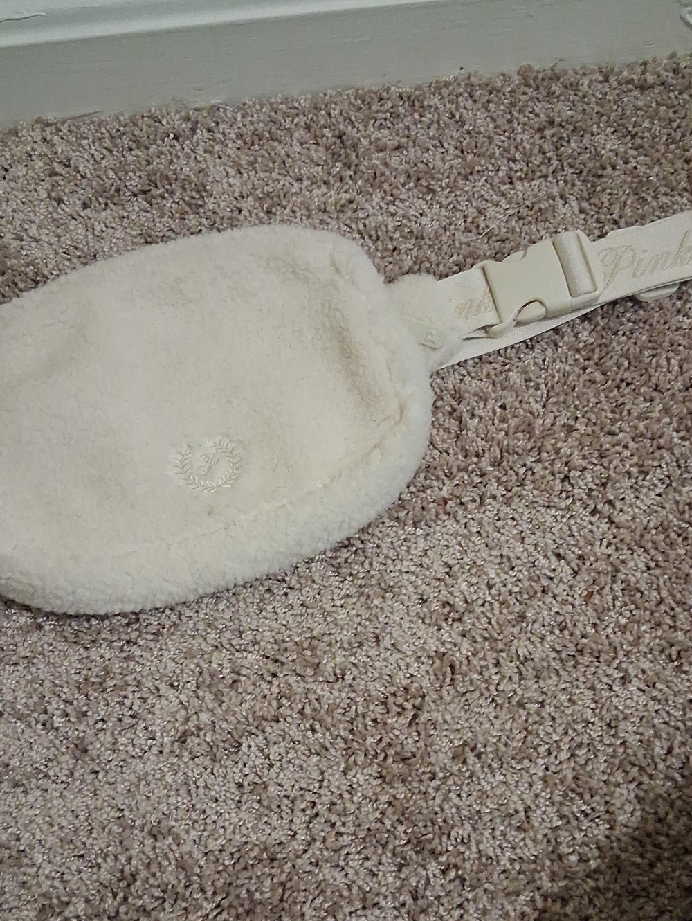 PINK Victoria's Secret Cream Sherpa Mini Belt Bag